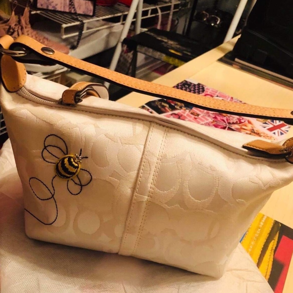 Collection by coach ( bumblebee) NEW never used